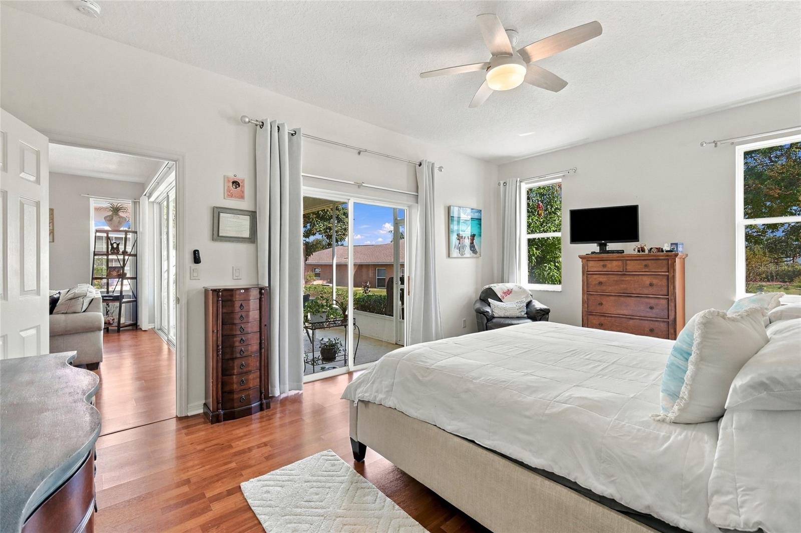 5604 GULF STREAM STREET, Tavares, FL 32778