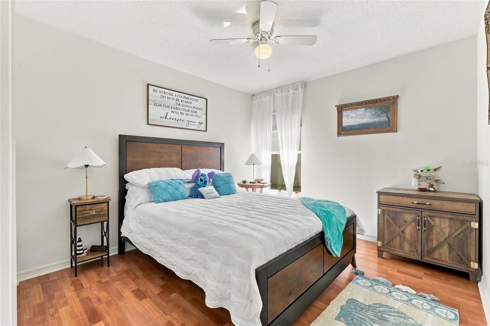 5604 GULF STREAM STREET, Tavares, FL 32778
