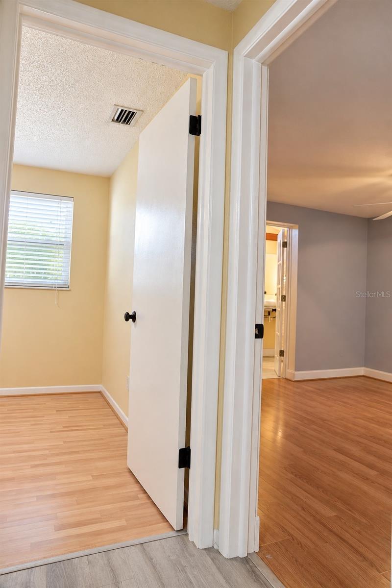 6526 3RD AVENUE S, St Petersburg, FL 33707