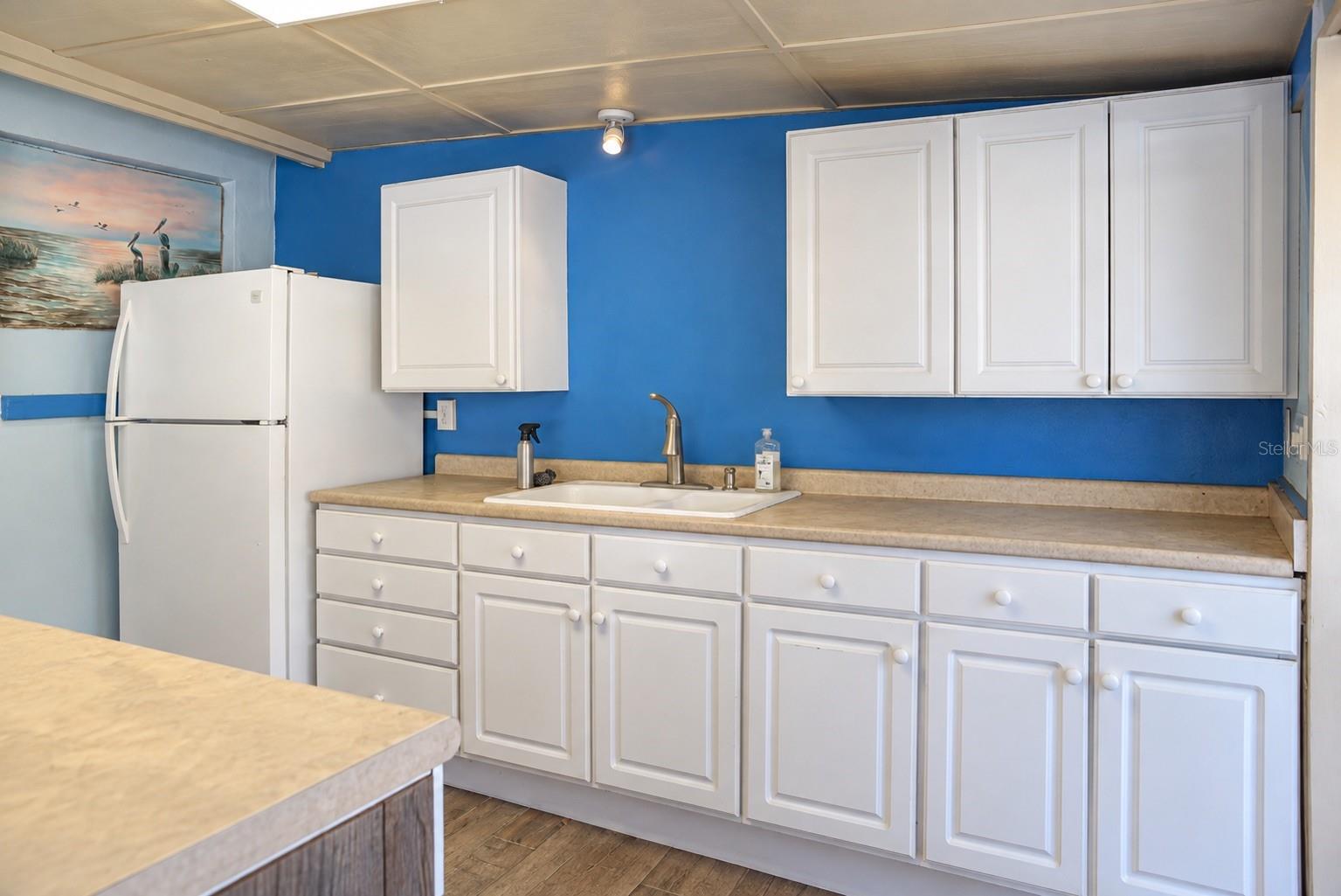 6526 3RD AVENUE S, St Petersburg, FL 33707