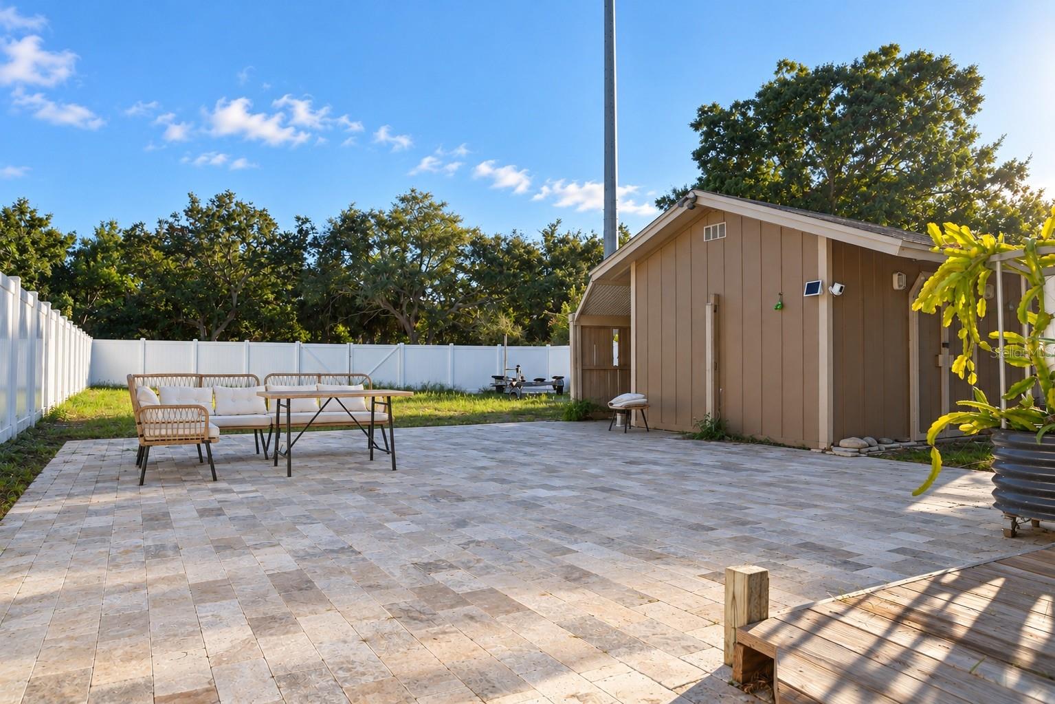 6526 3RD AVENUE S, St Petersburg, FL 33707