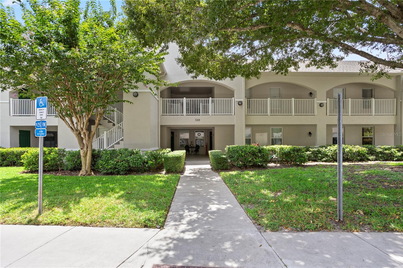 Welcome to 580 Cranes Way Welcome to 580 Cranes Way