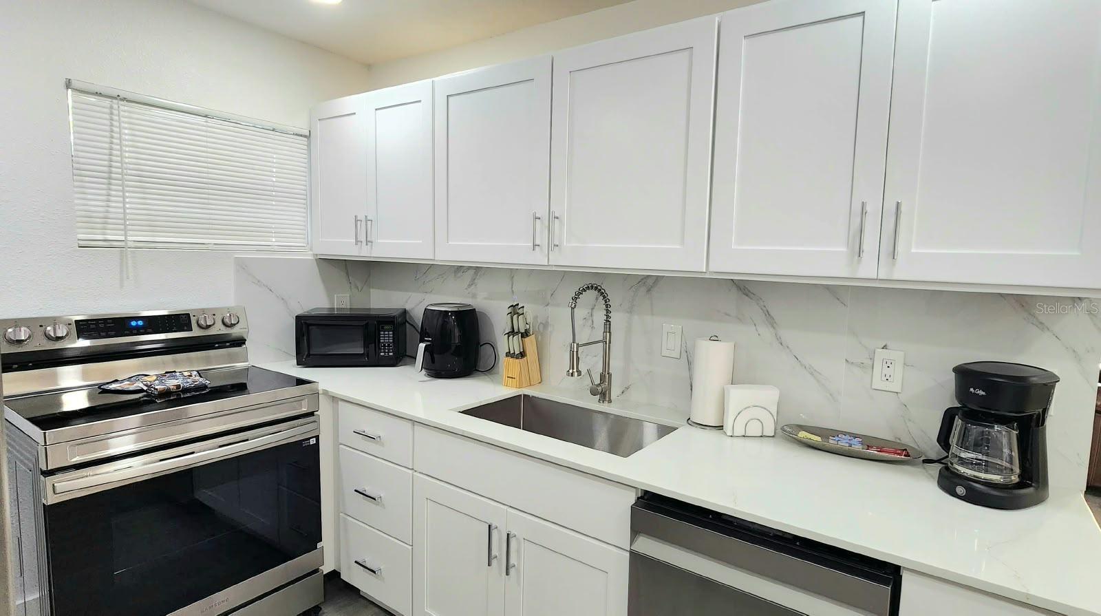 7338 NEW YORK AVENUE, Hudson, FL 34667