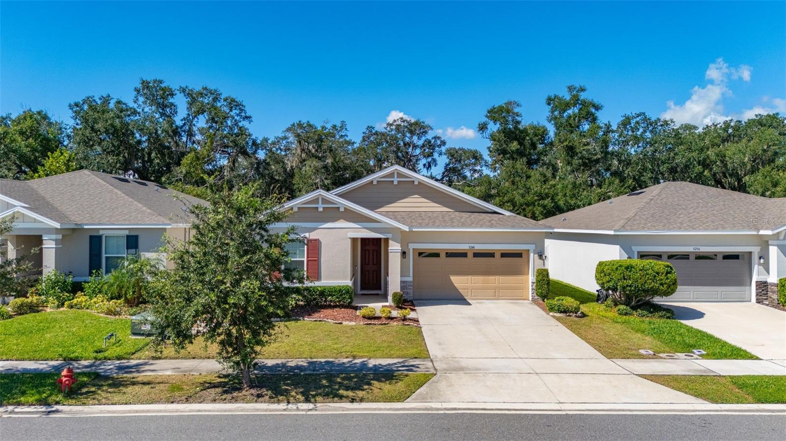 5240 MEADOW SONG DRIVE, Okahumpka, FL 34762