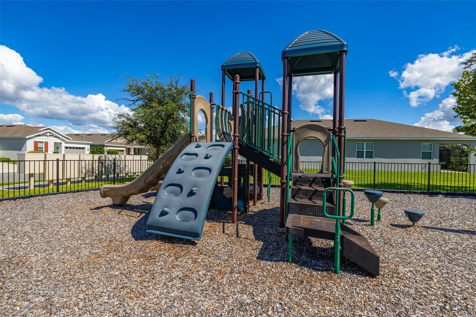 5240 MEADOW SONG DRIVE, Okahumpka, FL 34762