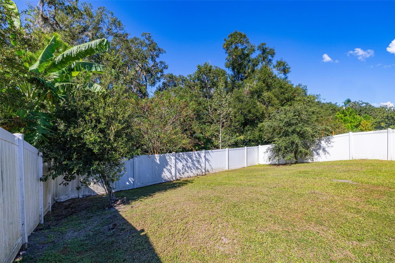 5240 MEADOW SONG DRIVE, Okahumpka, FL 34762