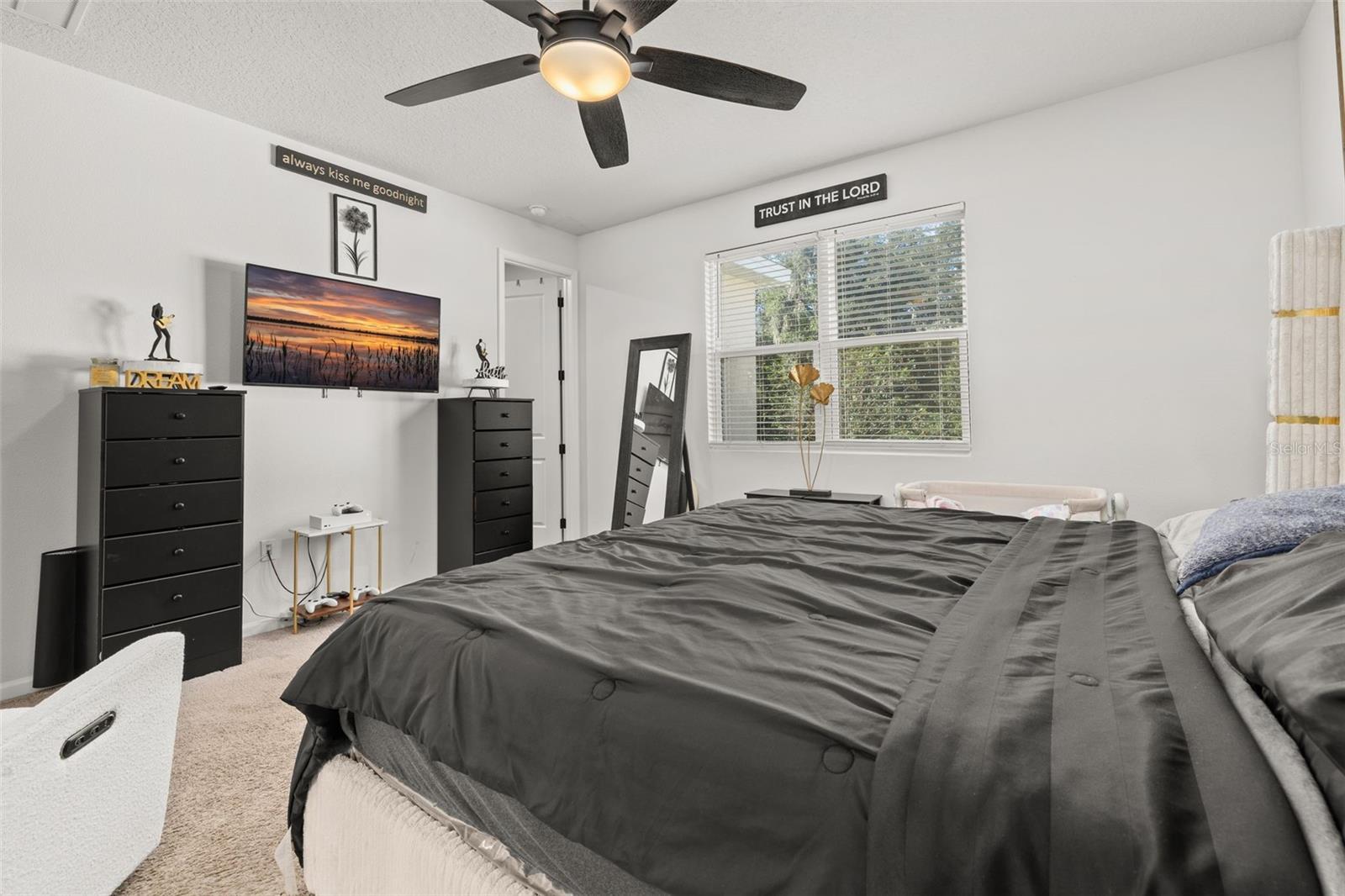 5240 MEADOW SONG DRIVE, Okahumpka, FL 34762