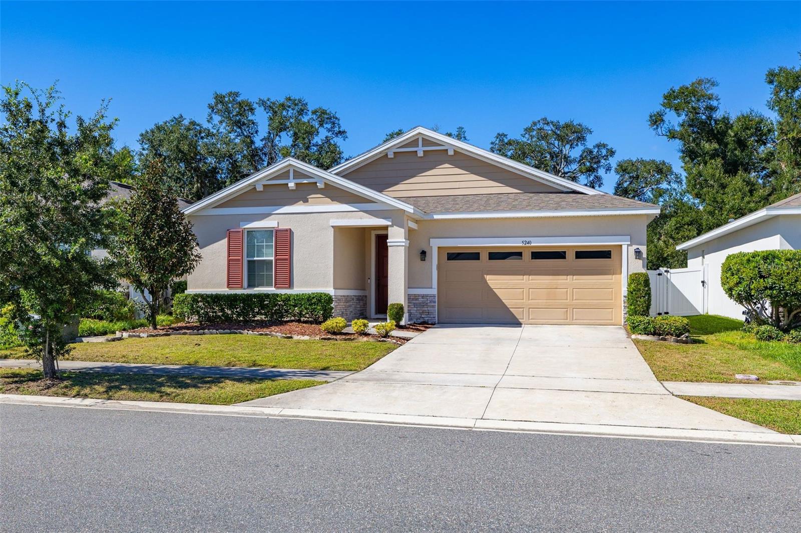 5240 MEADOW SONG DRIVE, Okahumpka, FL 34762