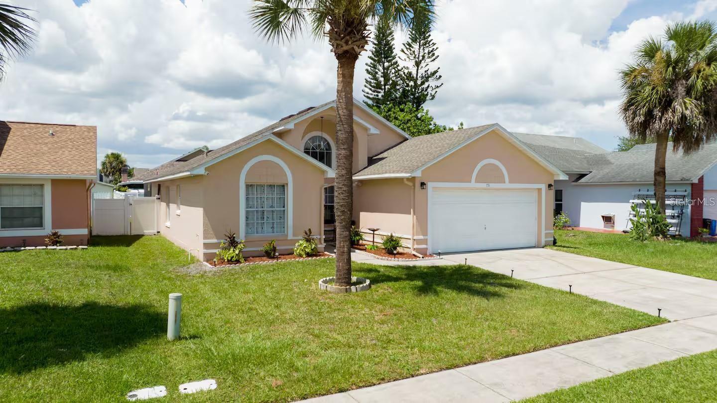 751 COUNTRY WOODS CIRCLE, Kissimmee, FL 34744