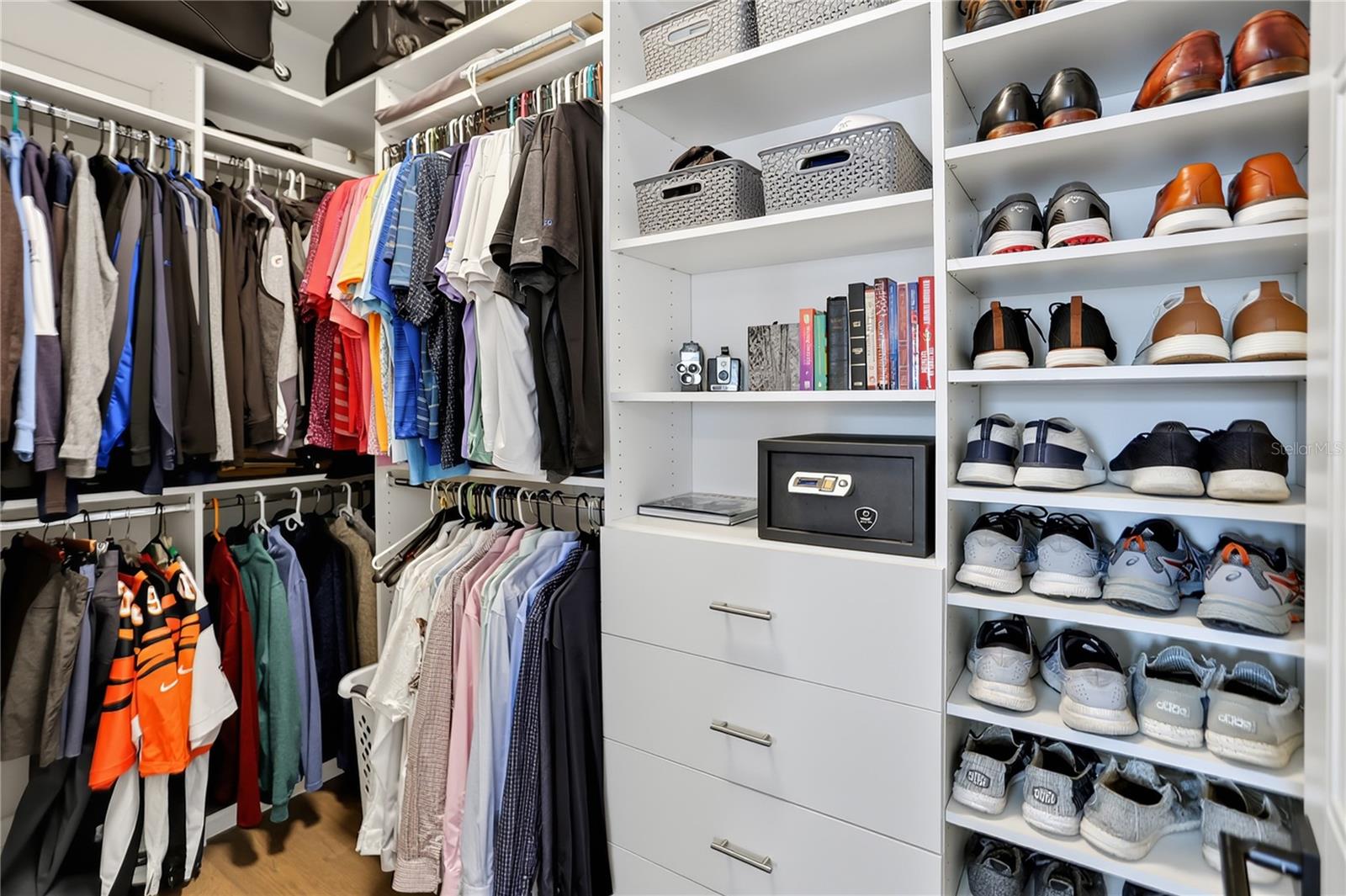 Primary Closet 2