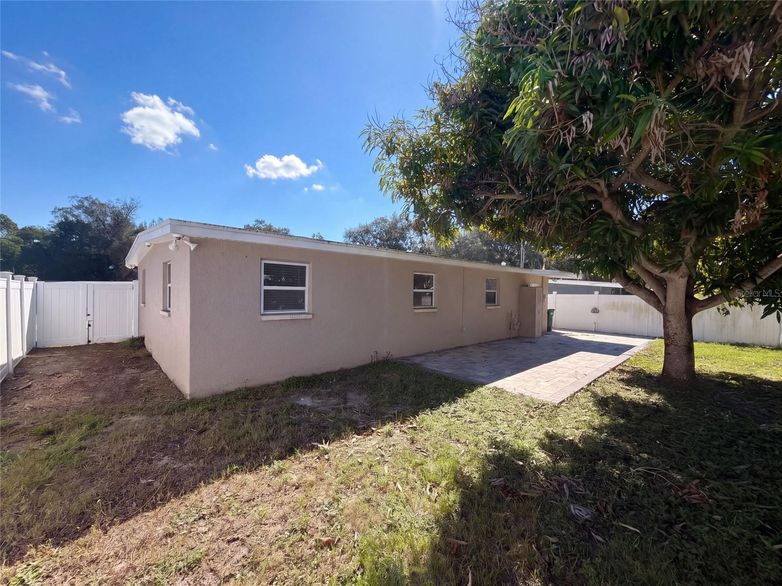 645 10TH PLACE, Safety Harbor, FL 34695