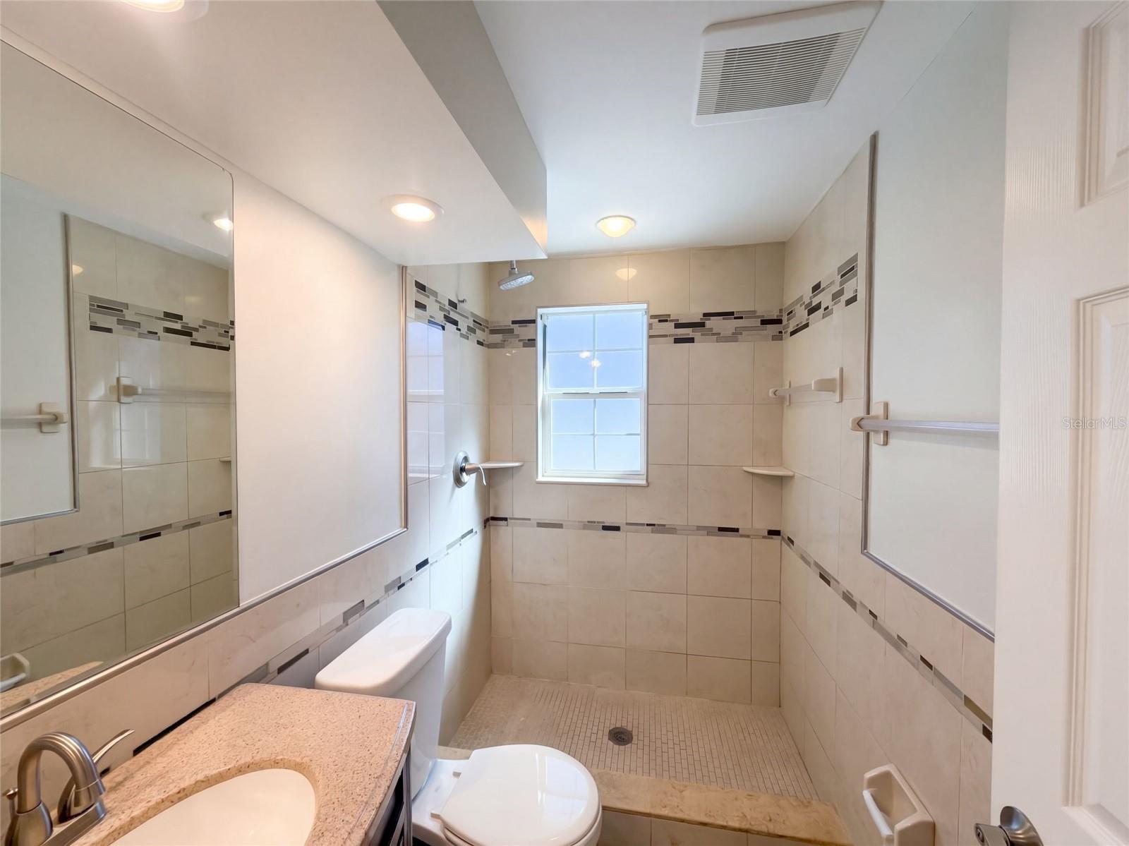 645 10TH PLACE, Safety Harbor, FL 34695