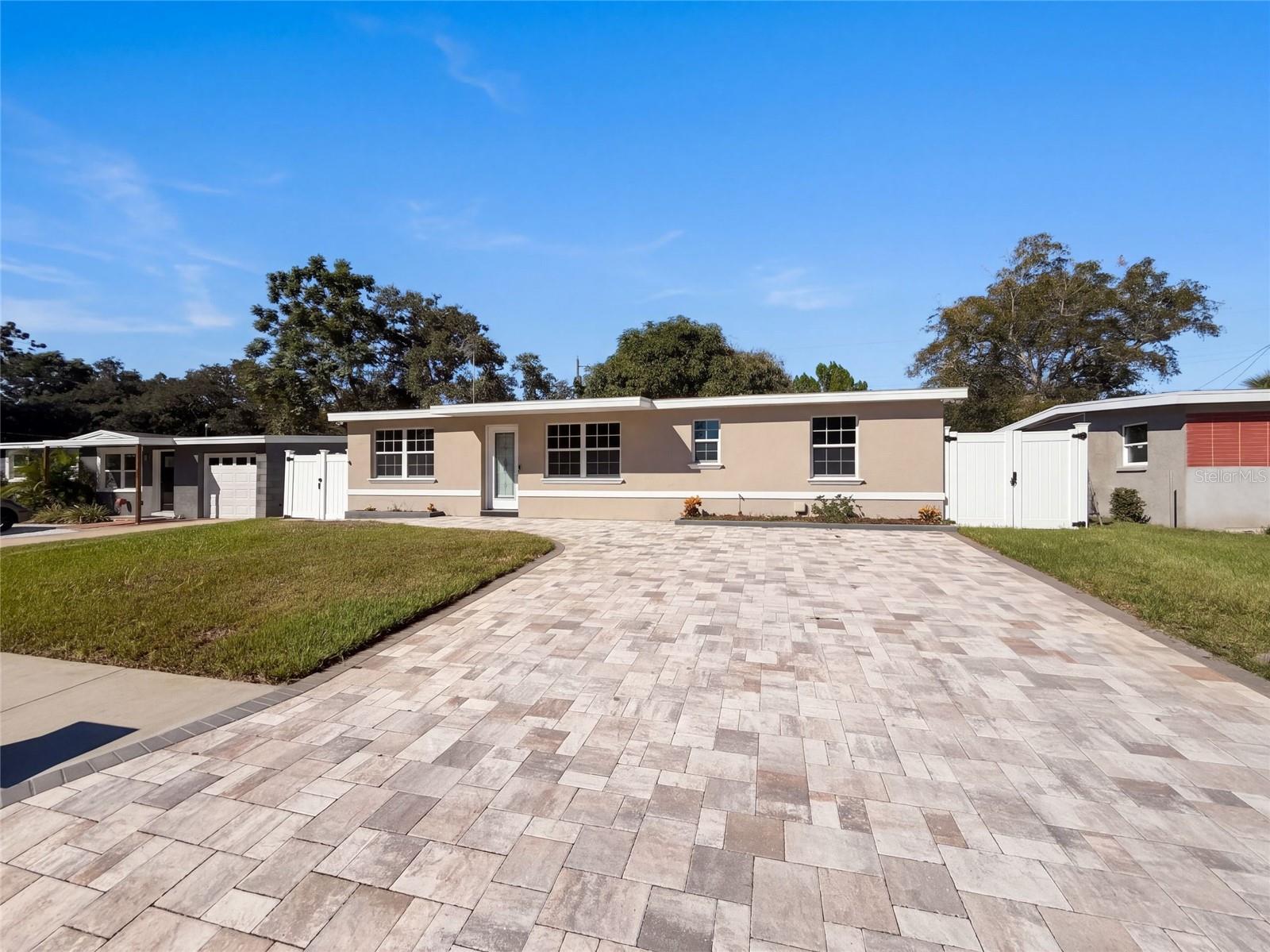 645 10TH PLACE, Safety Harbor, FL 34695 645 10TH PLACE, Safety Harbor, FL 34695