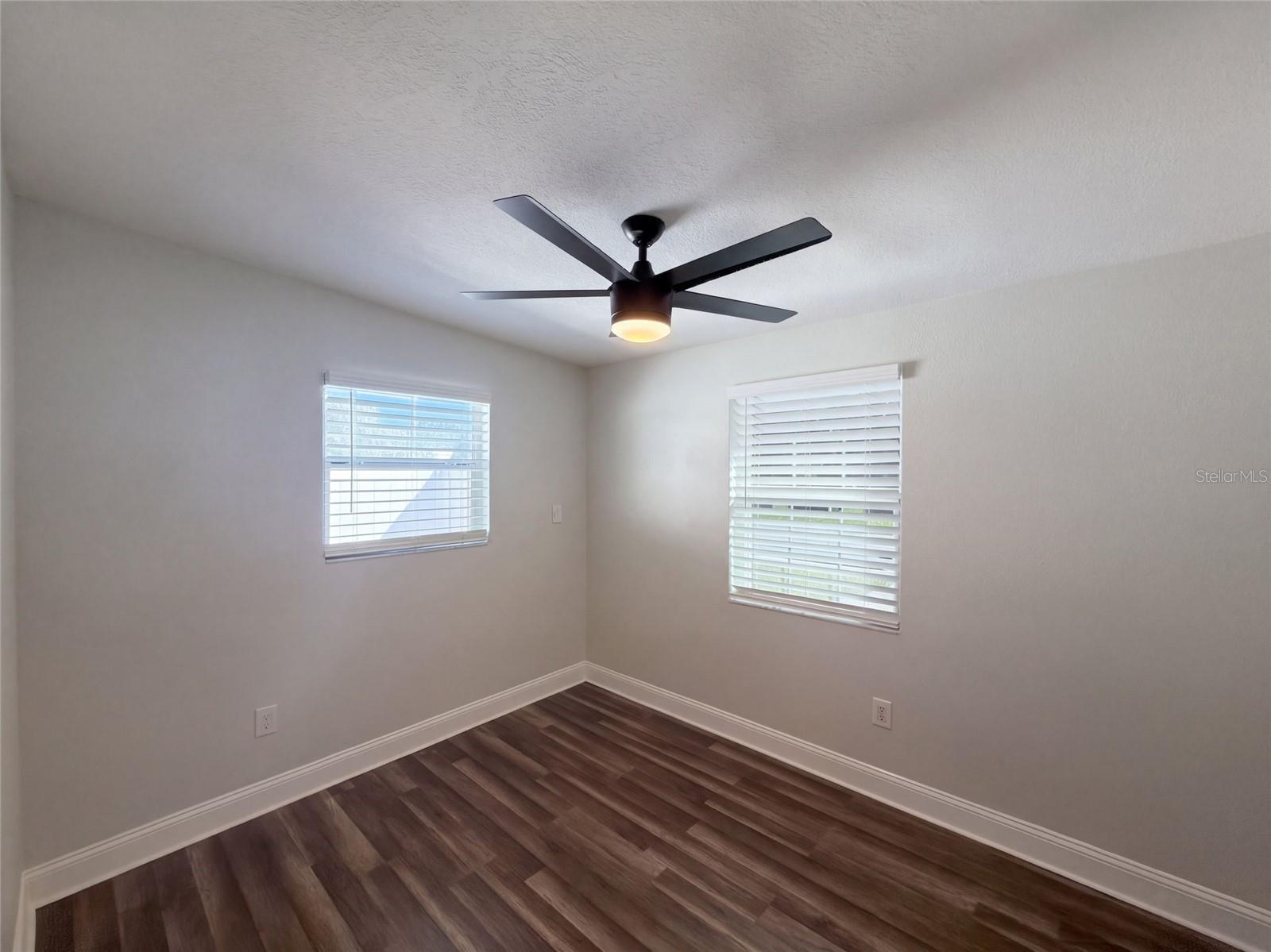 645 10TH PLACE, Safety Harbor, FL 34695