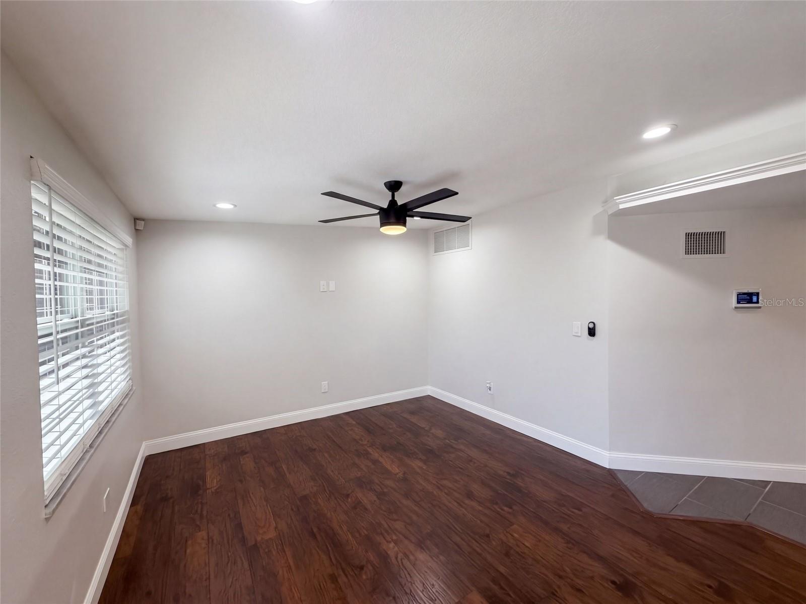 645 10TH PLACE, Safety Harbor, FL 34695
