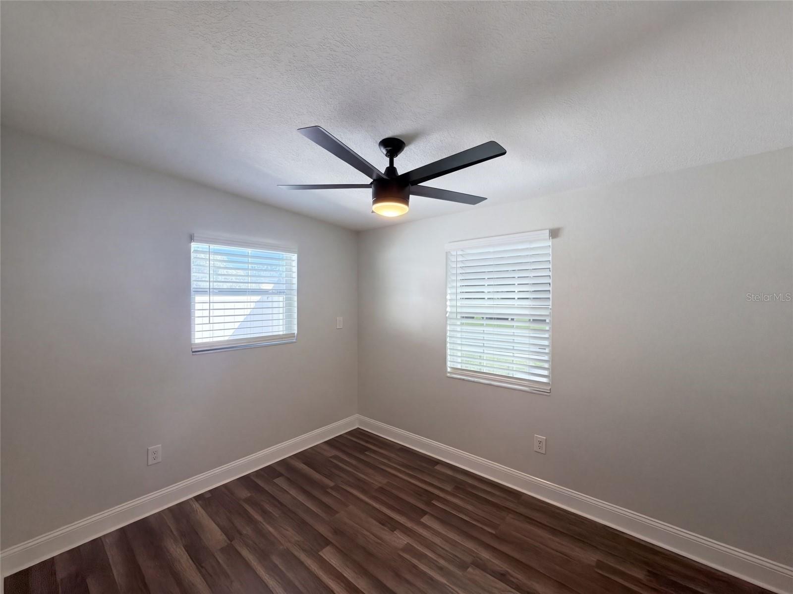 645 10TH PLACE, Safety Harbor, FL 34695