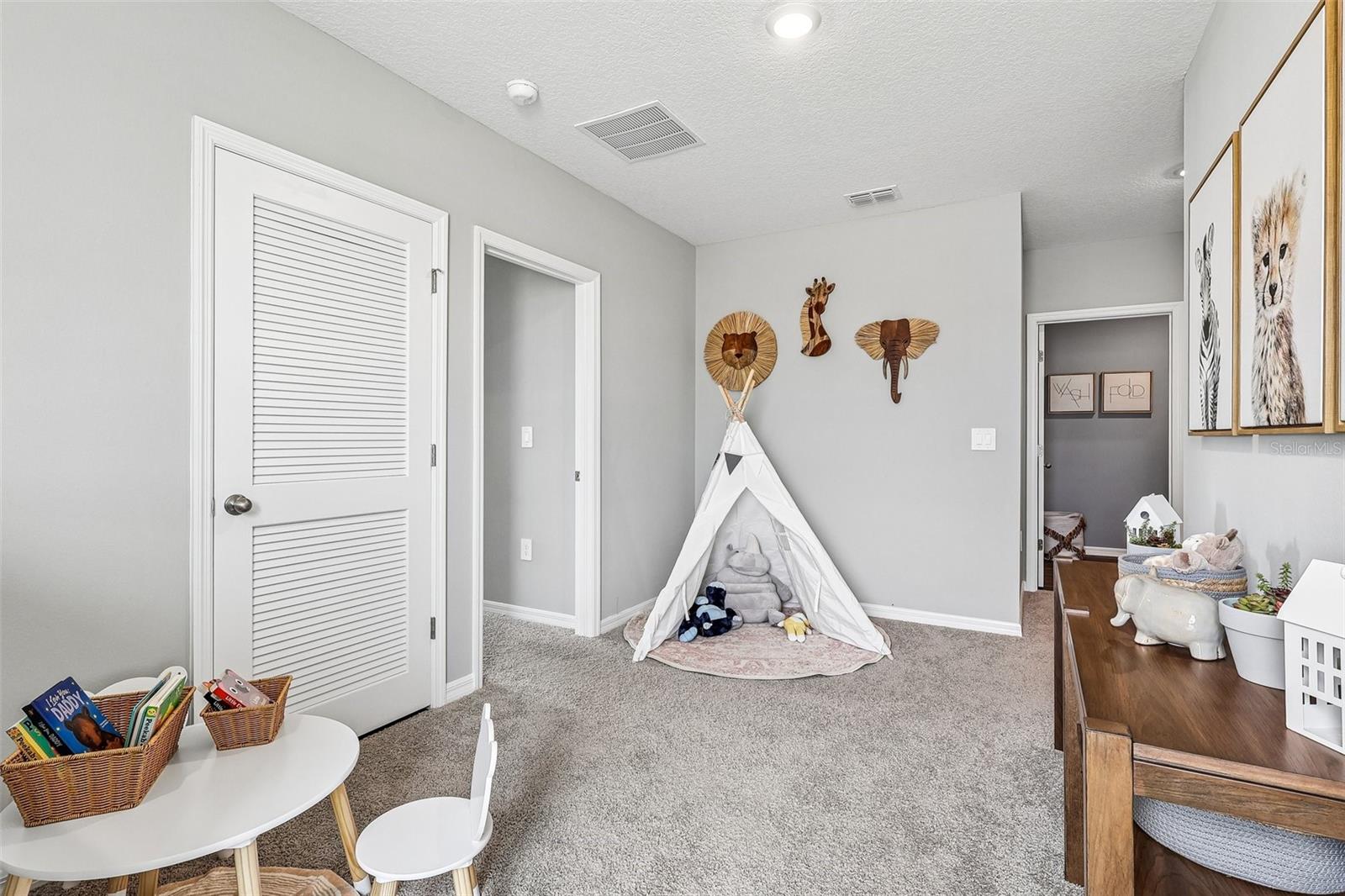 6160 CROCUS STREET, Lakeland, FL 33811