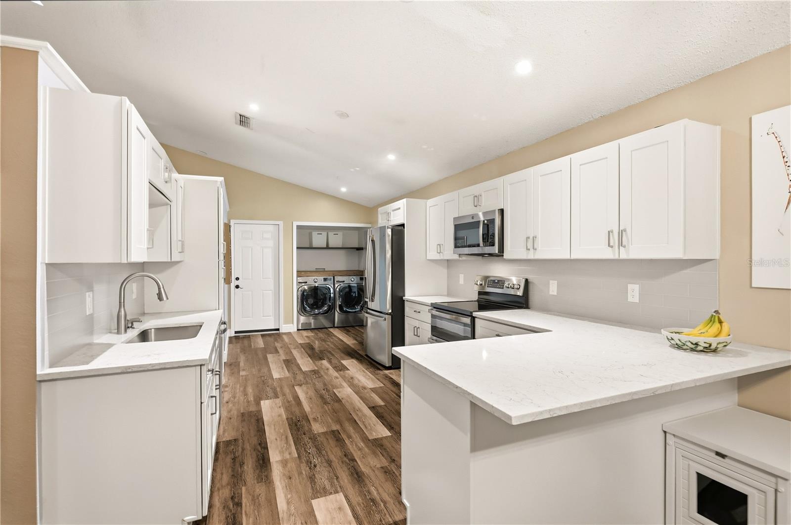 1064 KELLY CREEK CIRCLE, Oviedo, FL 32765