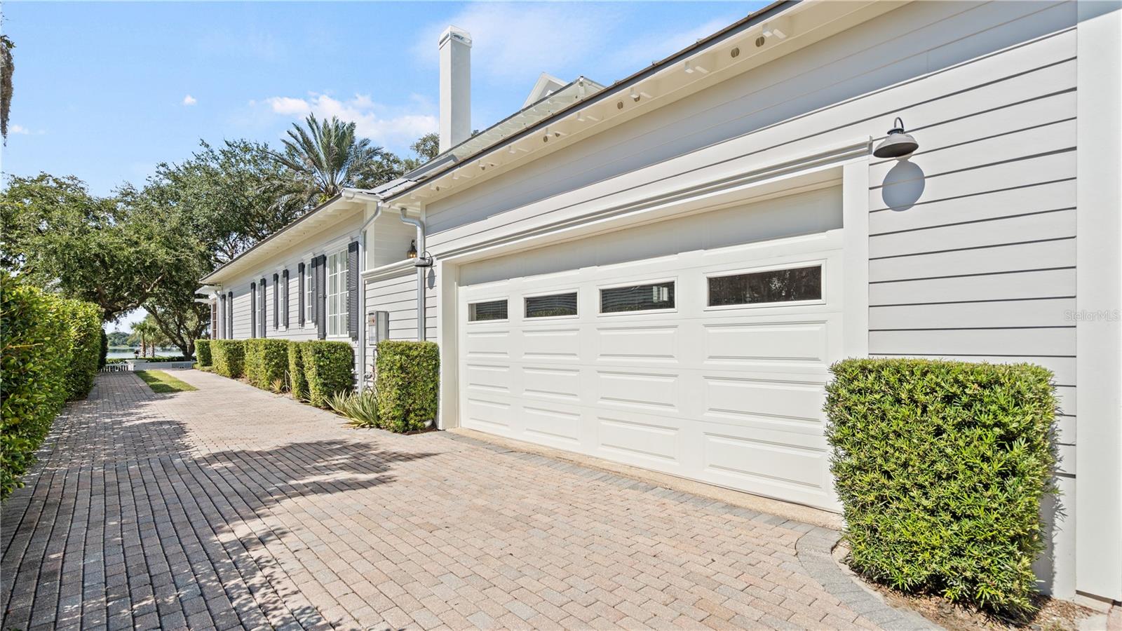 Side-Entry Garage