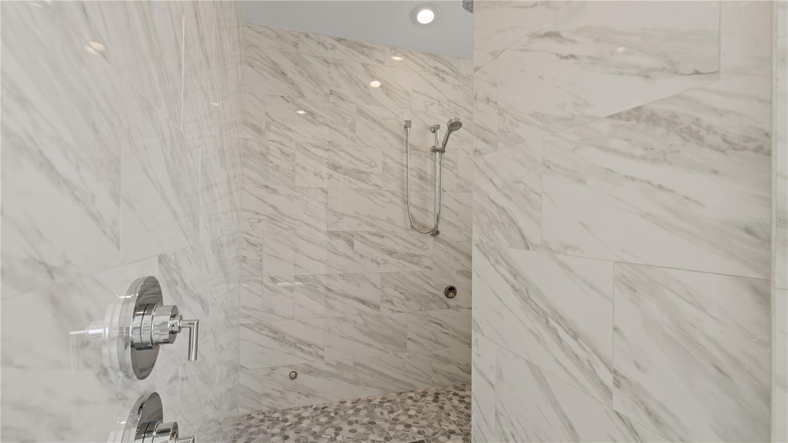 Primary Suite - Bathroom