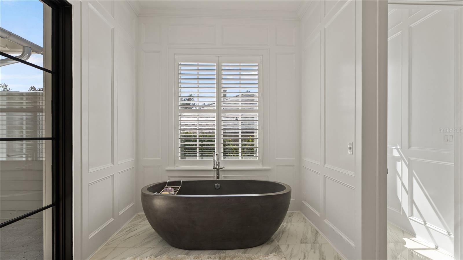 Primary Suite - Bathroom
