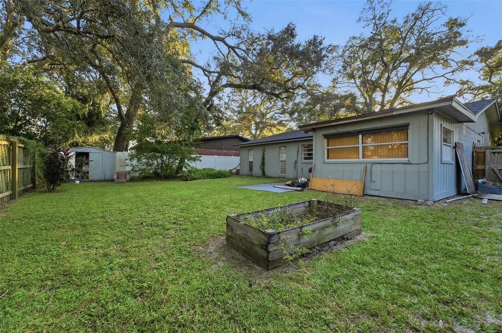 9627 HIDDEN OAKS CIRCLE, Tampa, FL 33612