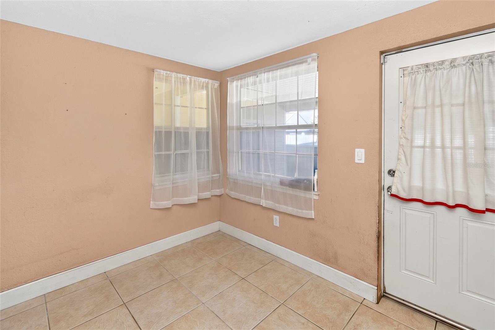 5620 SANDALWOOD DRIVE, Orlando, FL 32839