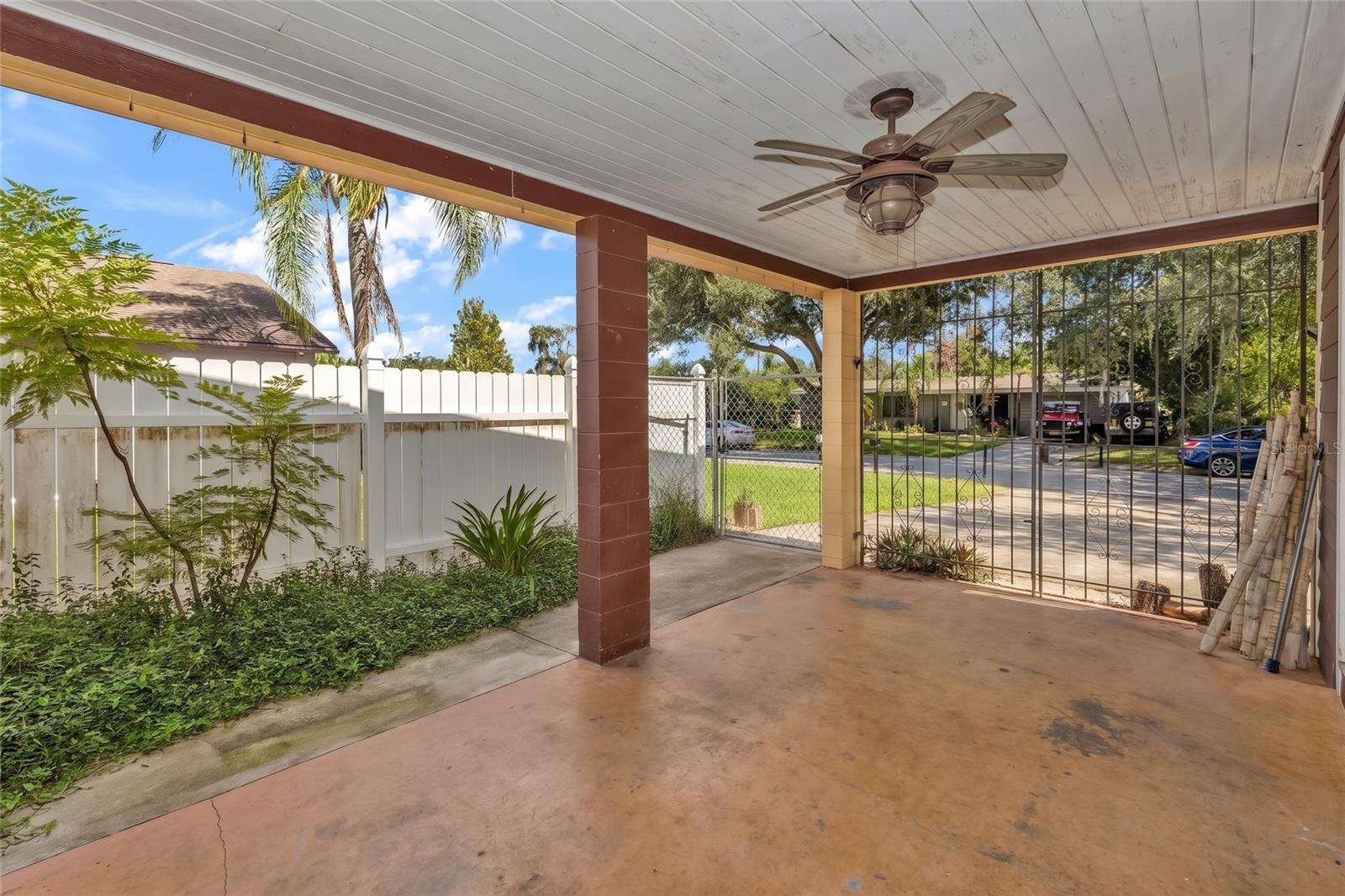 5620 SANDALWOOD DRIVE, Orlando, FL 32839