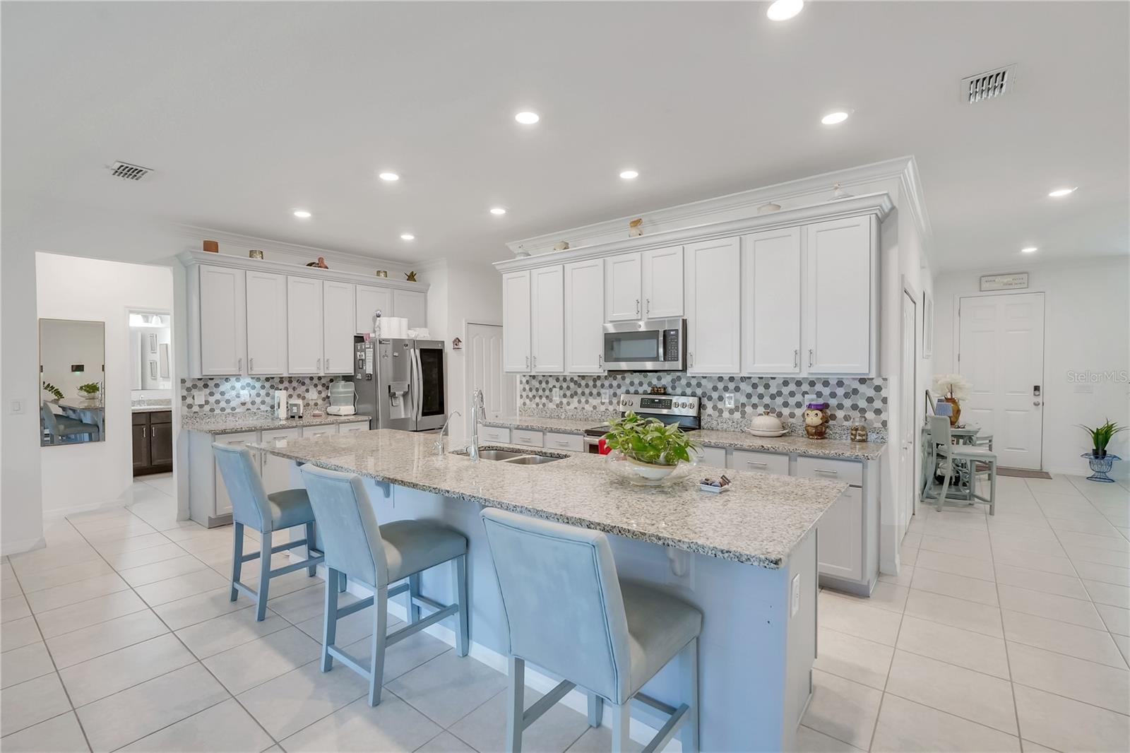 1200 RALPH POE DRIVE, Apopka, FL 32703