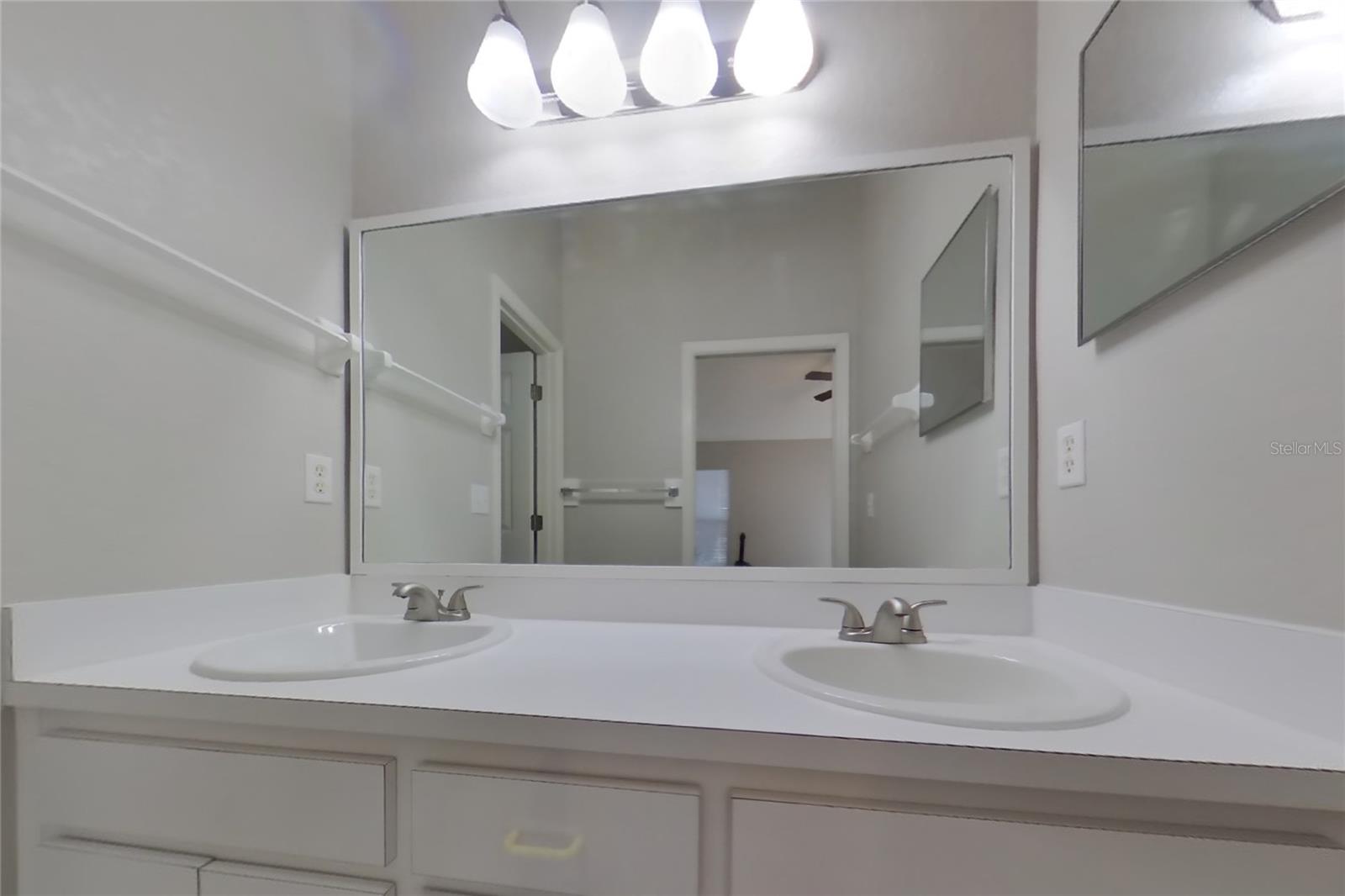Winter Haven, FL 33884