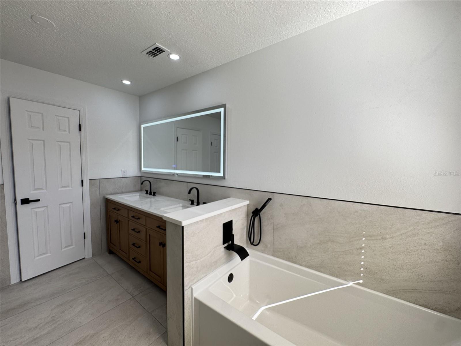 1959 WESTPOINTE CIRCLE, Orlando, FL 32835