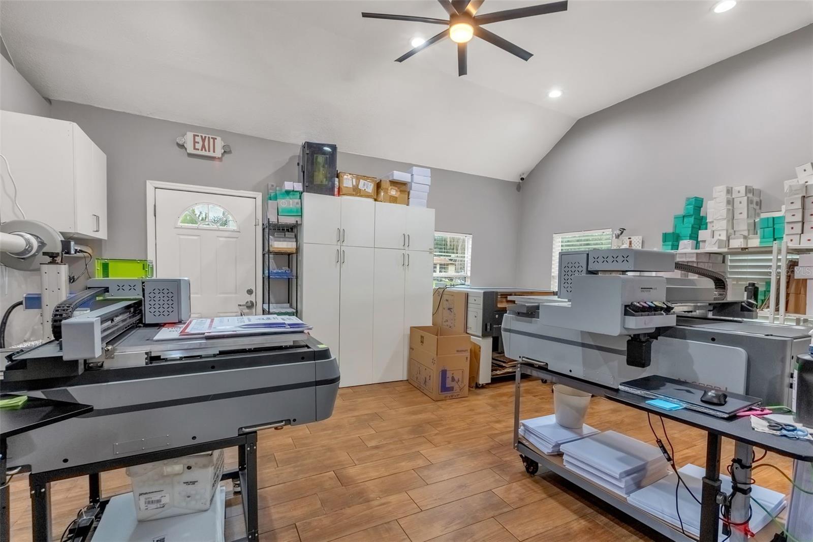214 E OAK STREET, Kissimmee, FL 34744