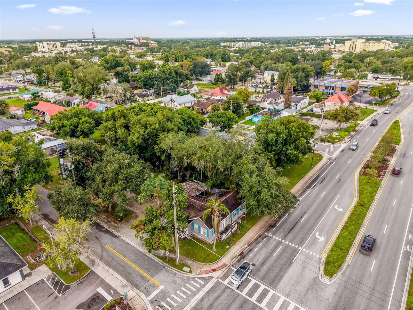 214 E OAK STREET, Kissimmee, FL 34744