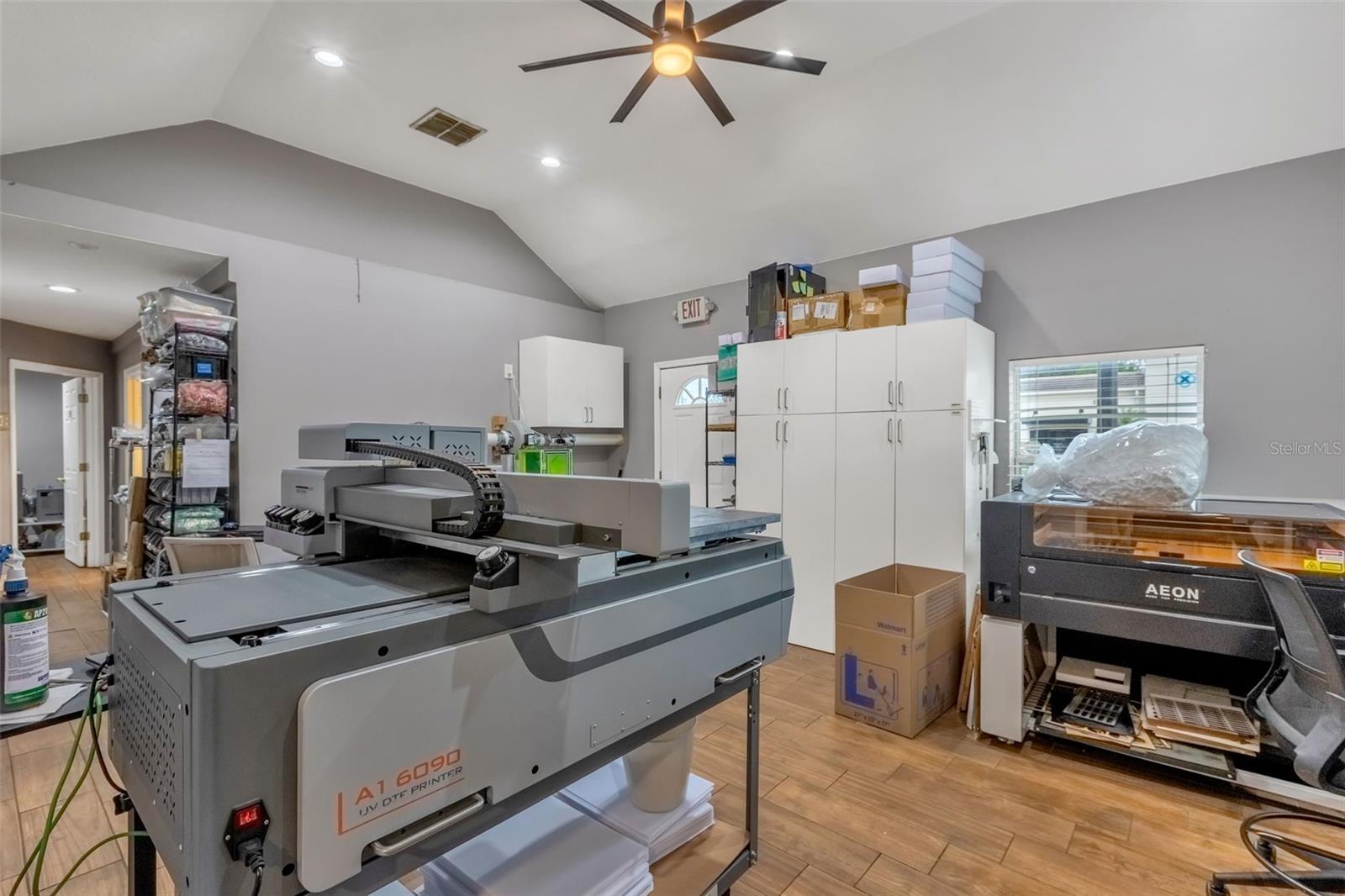 214 E OAK STREET, Kissimmee, FL 34744