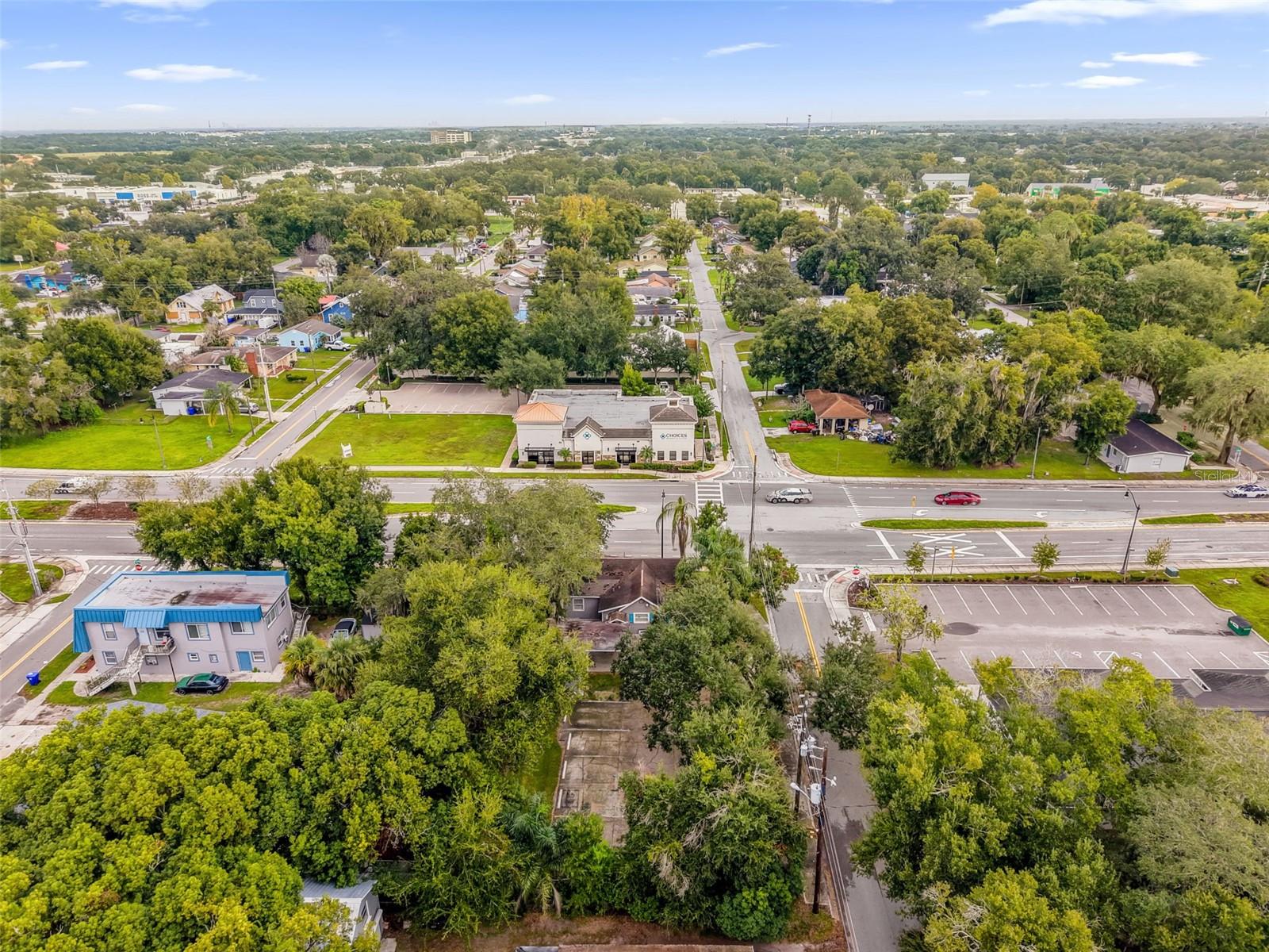 214 E OAK STREET, Kissimmee, FL 34744