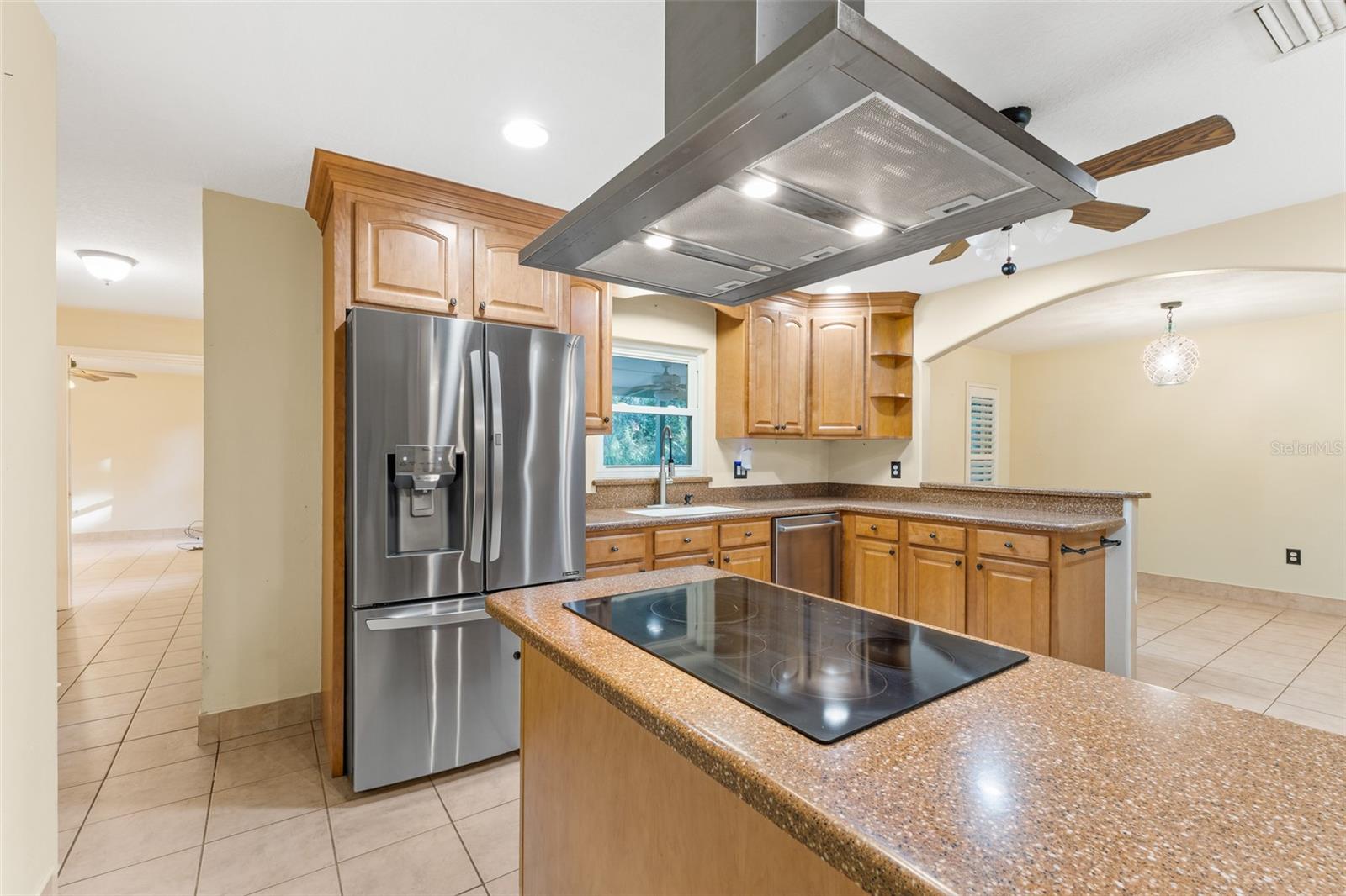 Cooktop with Stainless Hood