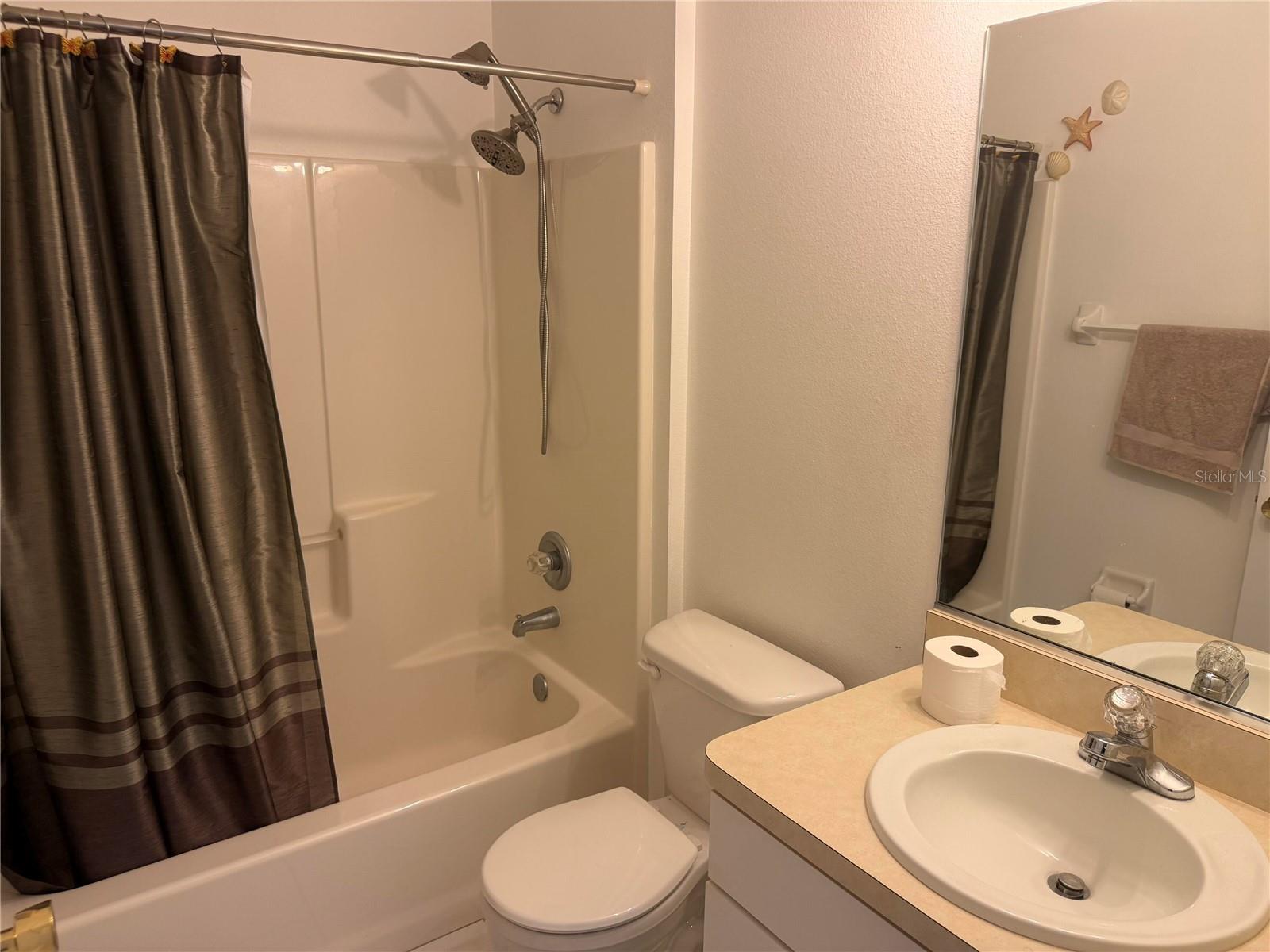 25 RYMSHAW DRIVE, Palm Coast, FL 32164 25 RYMSHAW DRIVE, Palm Coast, FL 32164