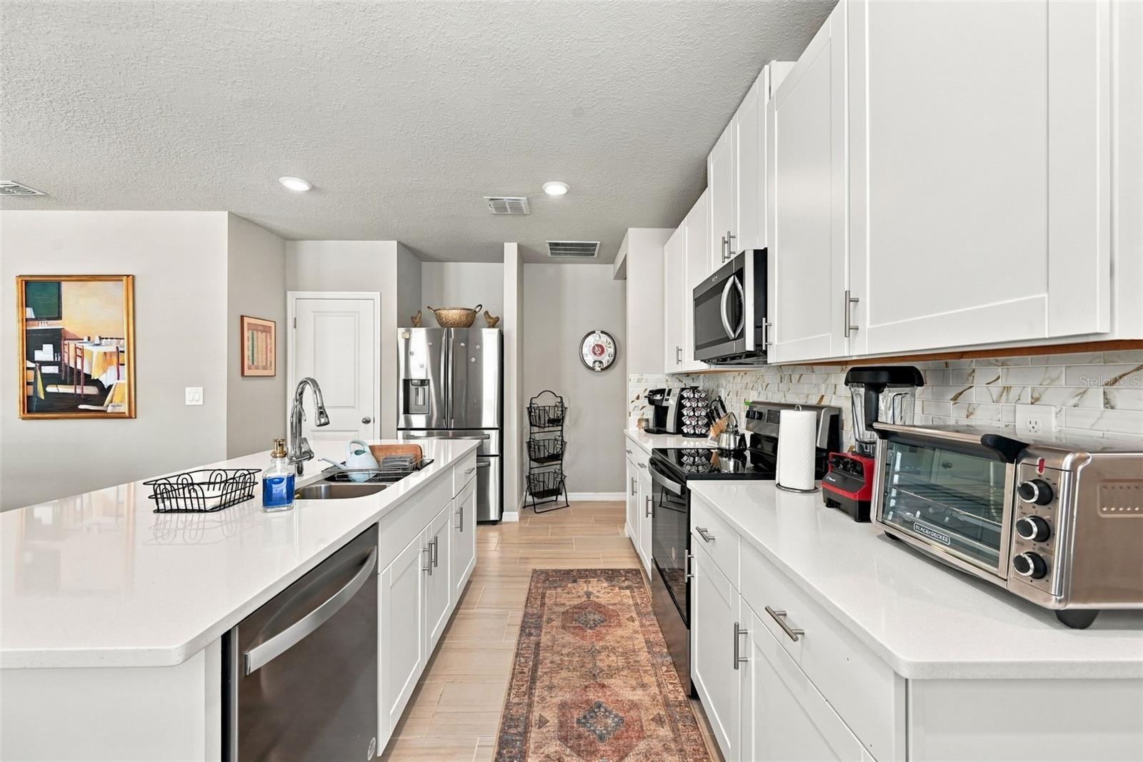 3708 RADIANT MOUNTAIN DRIVE, Plant City, FL 33565