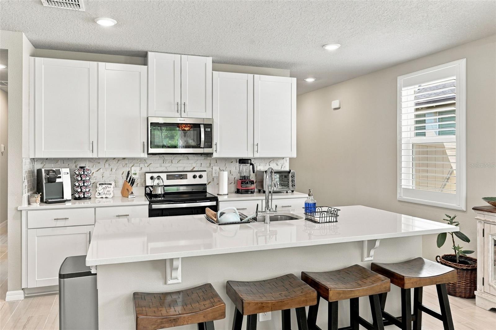 3708 RADIANT MOUNTAIN DRIVE, Plant City, FL 33565