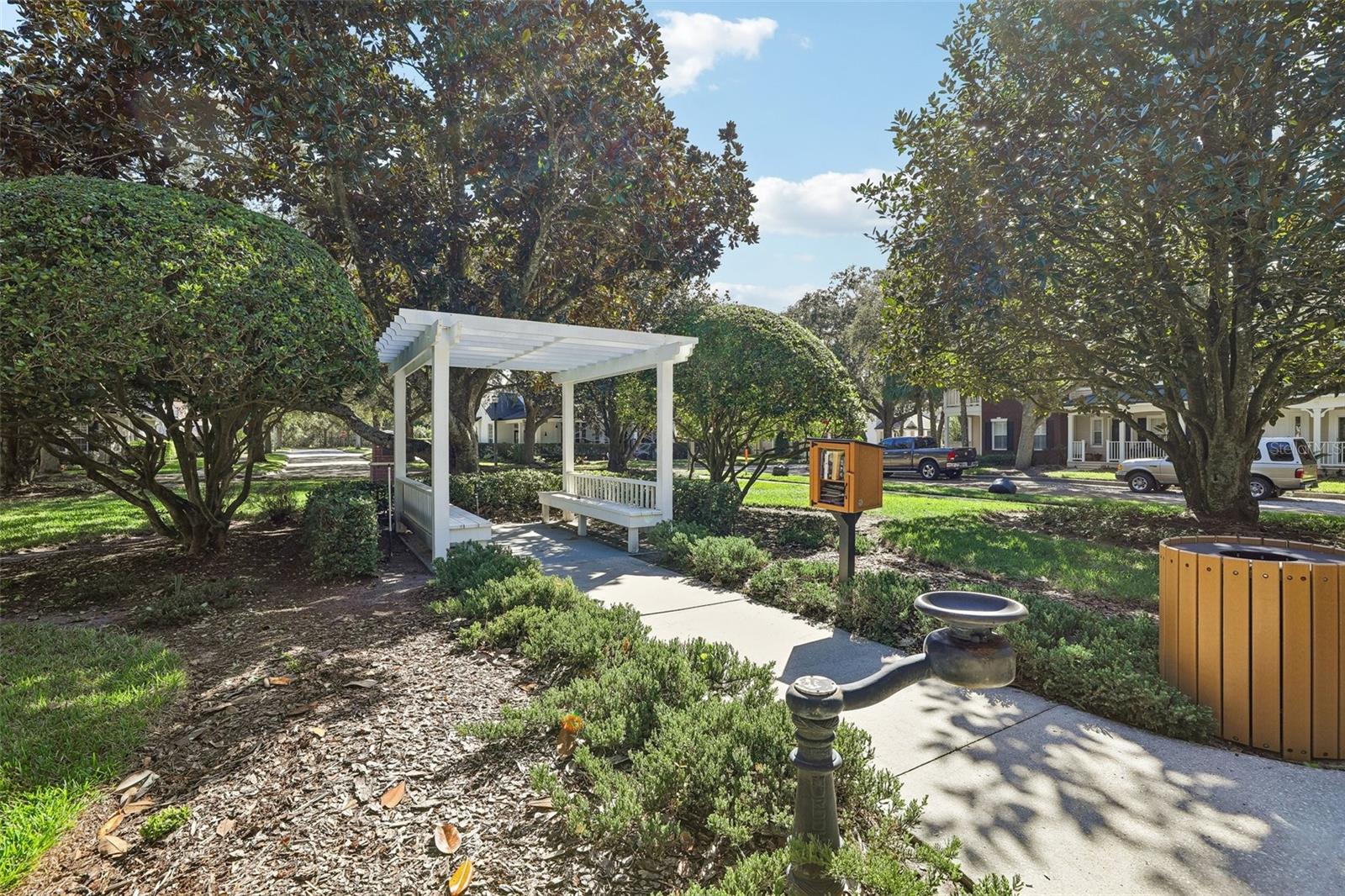 Community park right across the street.