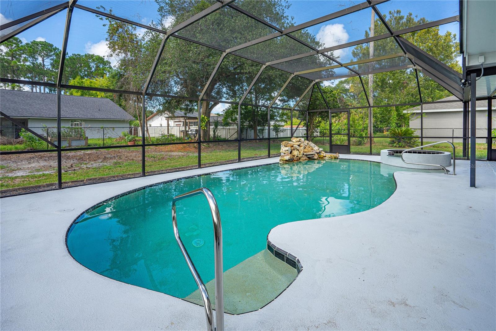 39 FLEETWOOD DRIVE, Palm Coast, FL 32137