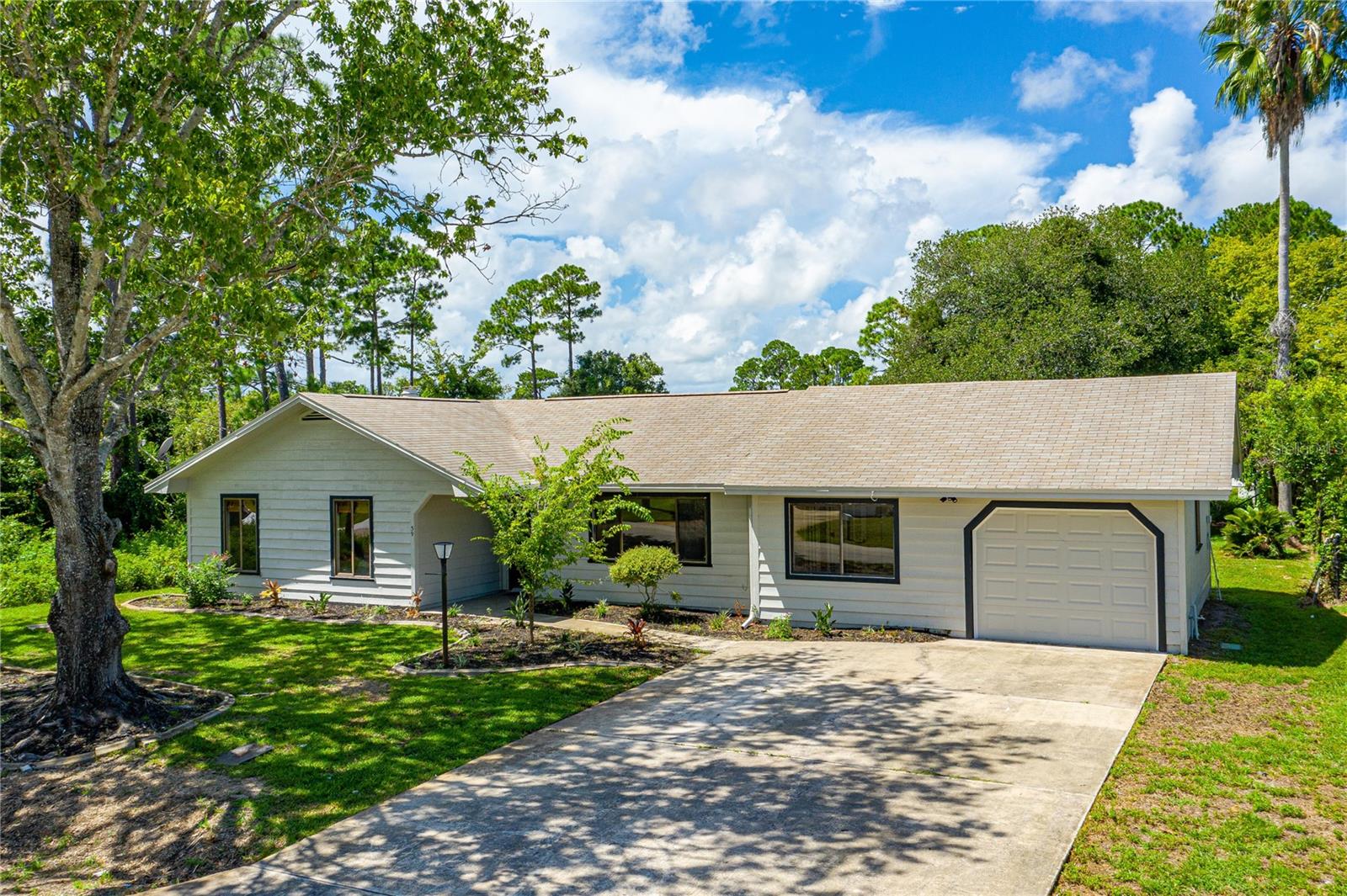 39 FLEETWOOD DRIVE, Palm Coast, FL 32137