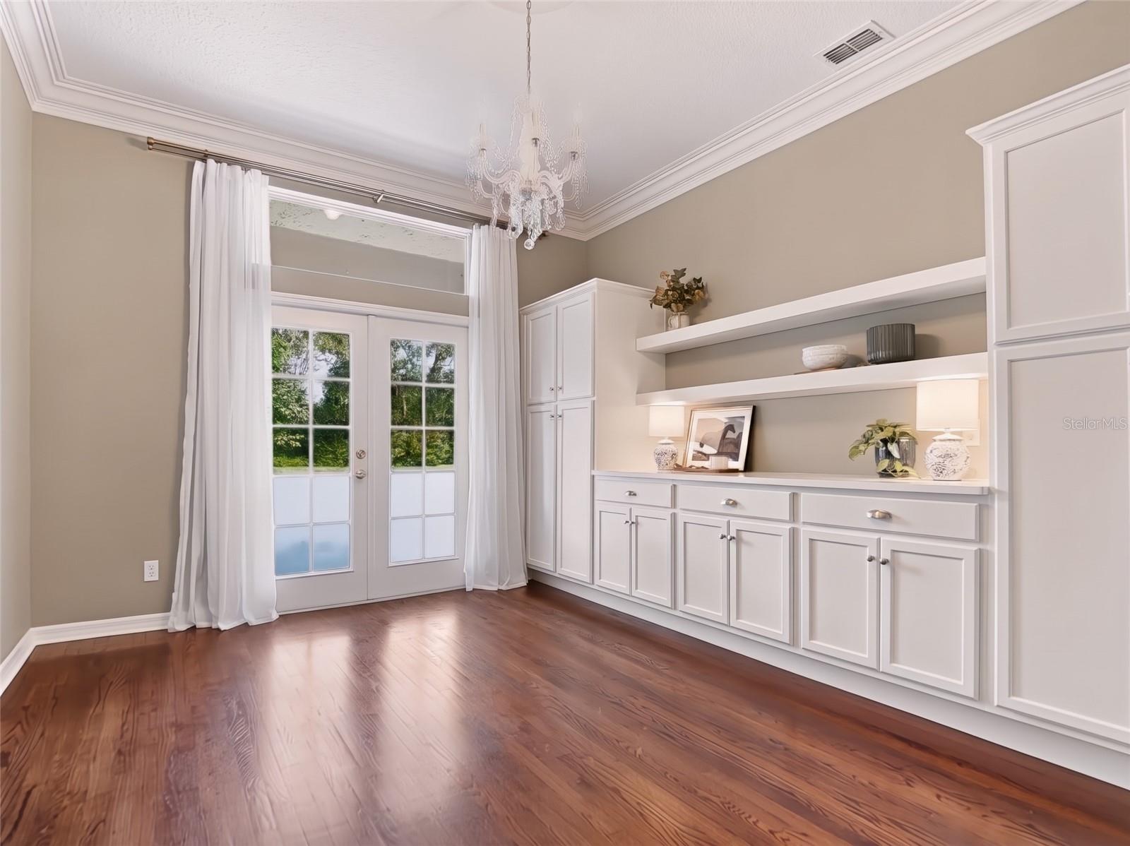 Butler Pantry/Formal Dining or Home Office
