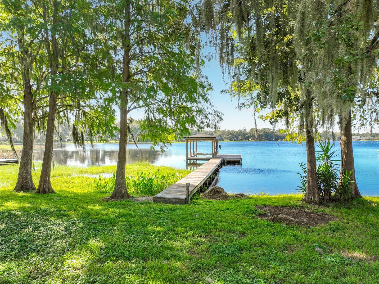 1128 OAKPOINT CIRCLE, Apopka, FL 32712