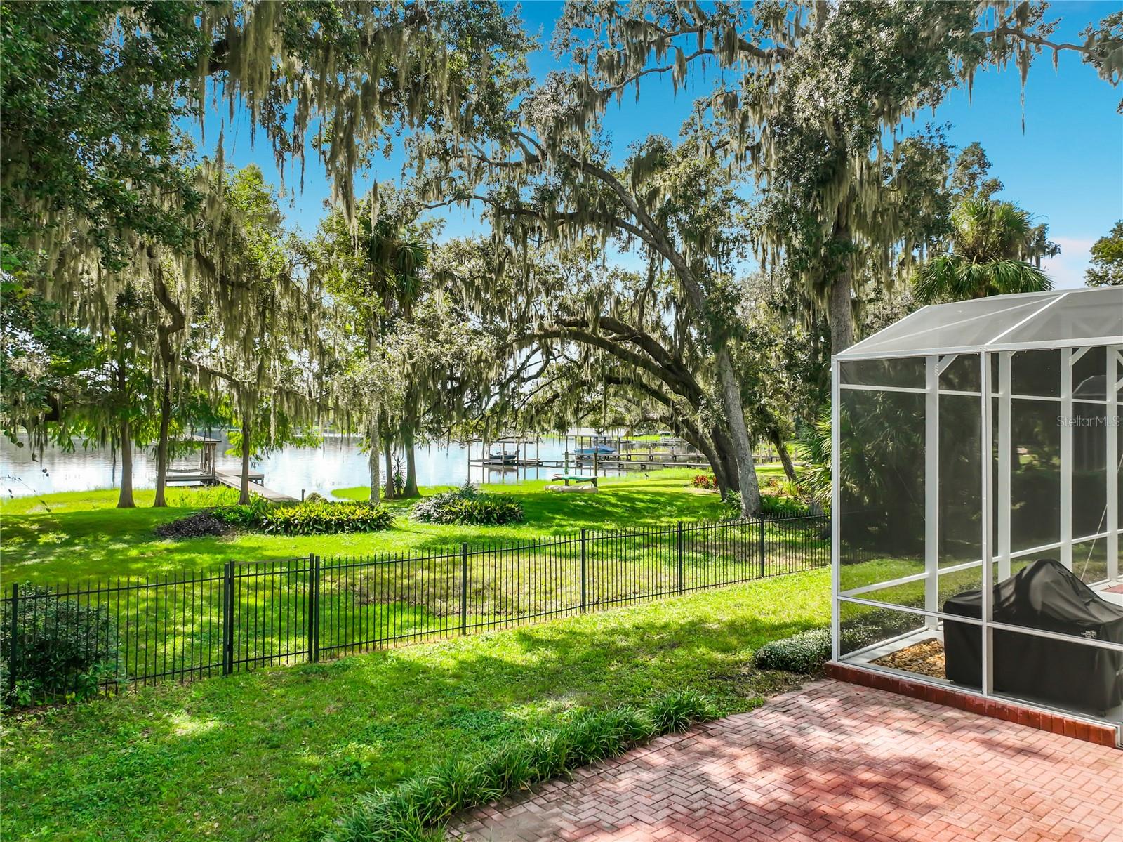 1128 OAKPOINT CIRCLE, Apopka, FL 32712