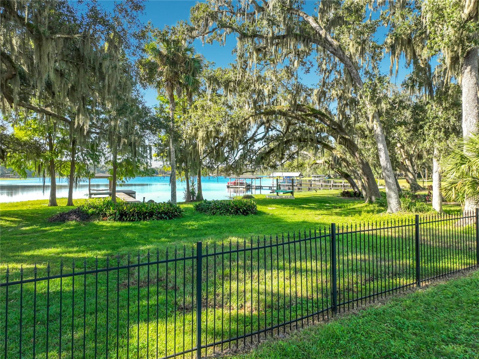 1128 OAKPOINT CIRCLE, Apopka, FL 32712