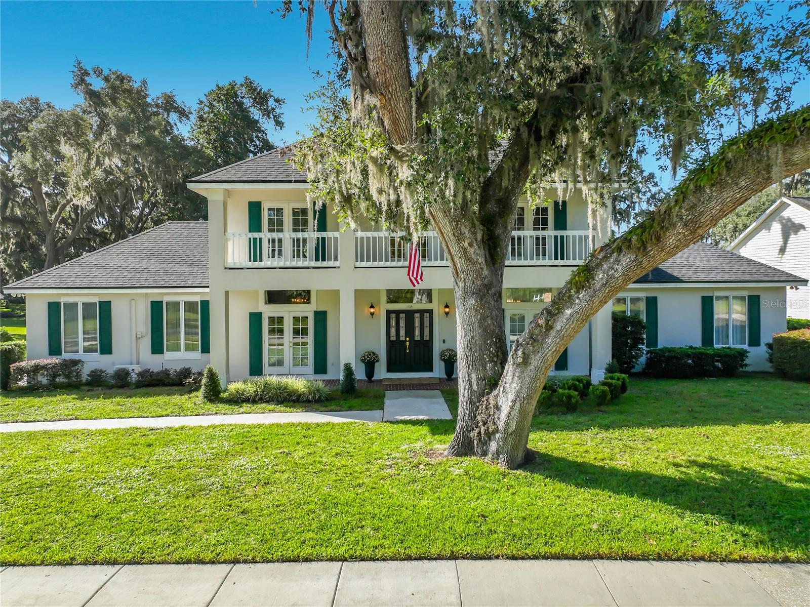 Your lakefront dream home awaits!