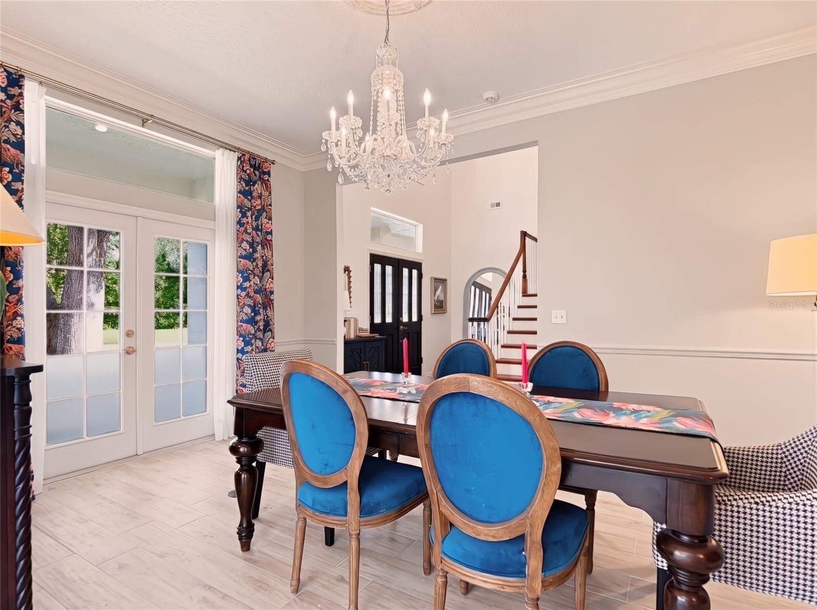 Formal Dining or Parlor