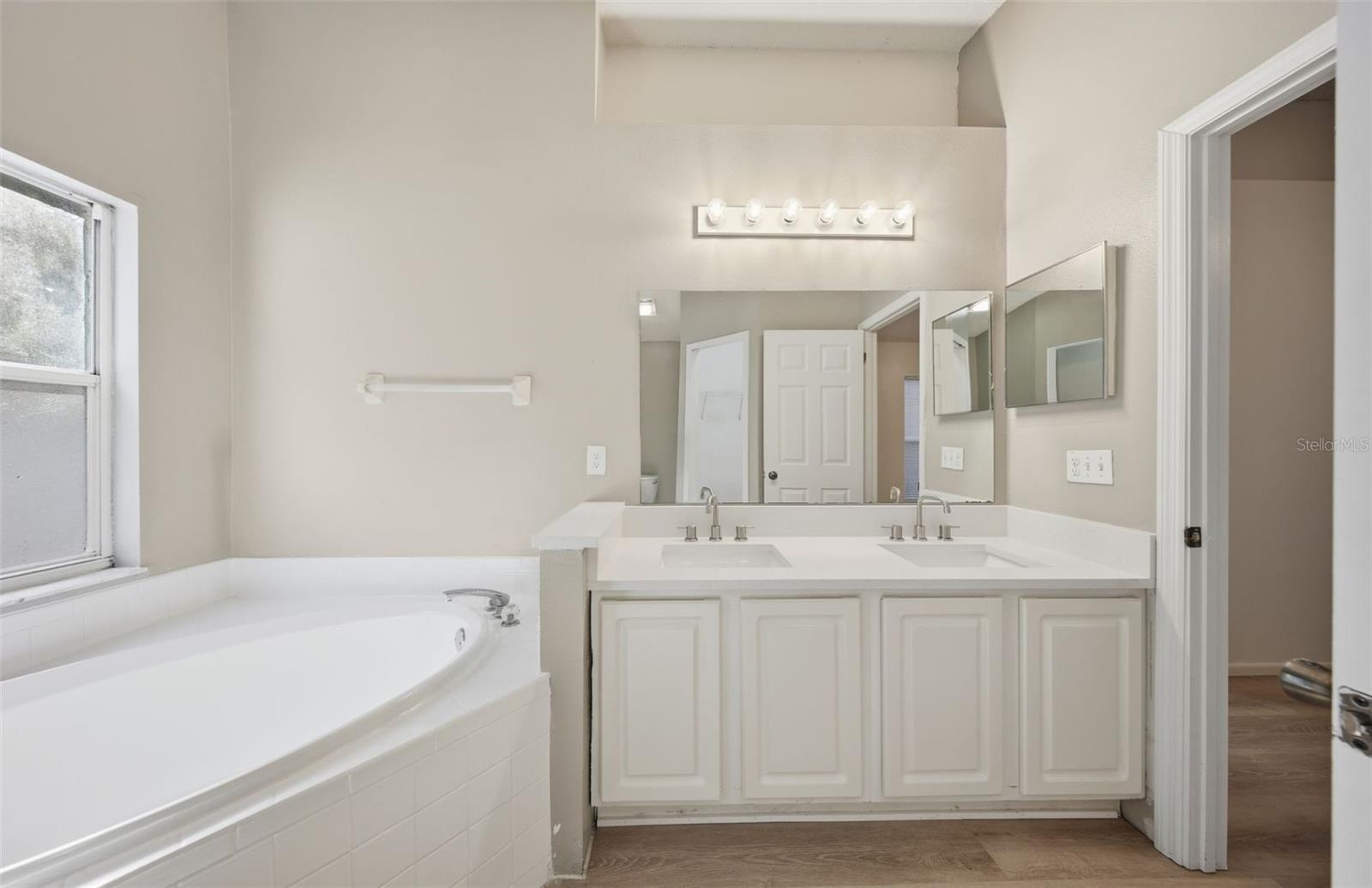 Garden Tub