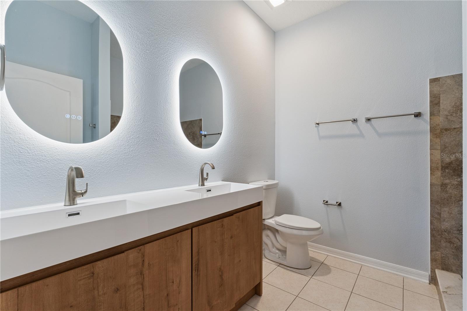 5731 VISTA LINDA DRIVE, Orlando, FL 32822